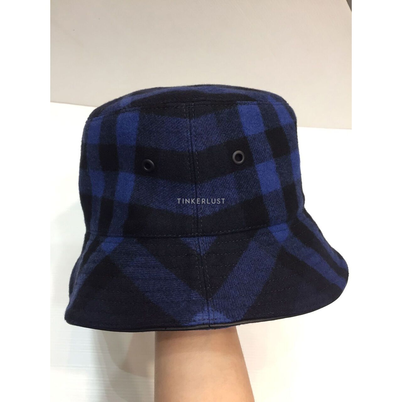 Burberry★素敵！Nylon Twill Bucket Hat Blue Burberry EKD Nylon Bucket Hat, Size Large 8077008 - Jomashop